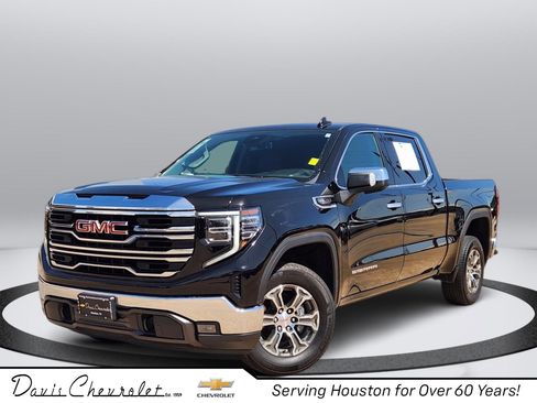 Certified 2025 GMC Sierra 1500 SLT RWD image 1