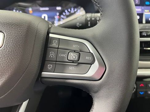Used 2026 Jeep Compass Limited AWD/4WD image 21