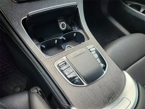 Used 2020 Mercedes-Benz GLC 300 image 22