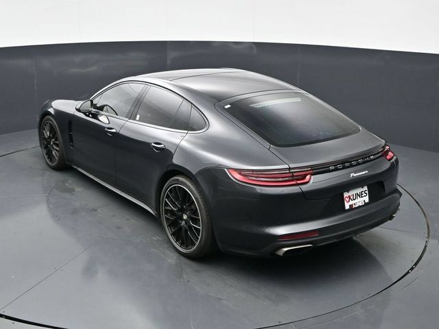 Used 2020 Porsche Panamera 4 AWD/4WD image 40