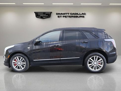 New 2025 Cadillac XT5 Sportv image 2