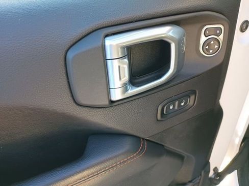 Used 2021 Jeep Gladiator Mojave image 9