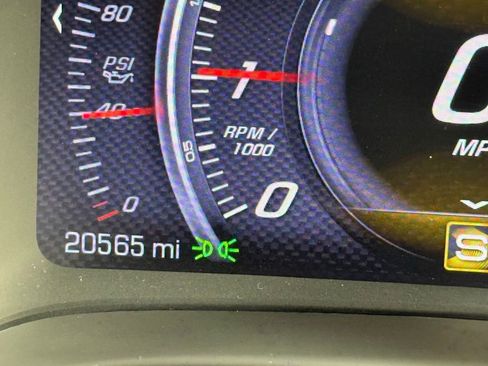 Used 2016 Chevrolet Corvette Z06 w/ 3LZ Preferred Equipment Group RWD image 19