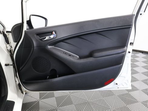 Used 2016 Kia Forte LX image 25