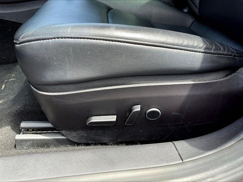 Used 2022 Tesla Model 3 Standard Range RWD image 36