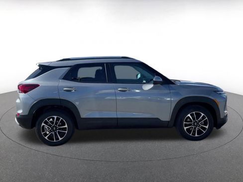 Used 2025 Chevrolet TrailBlazer LT image 16