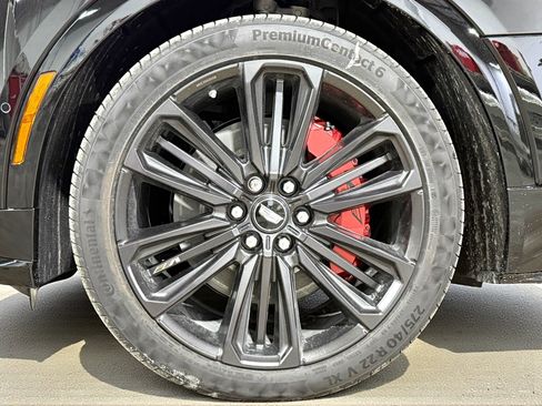 New 2026 Cadillac Lyriq V image 11