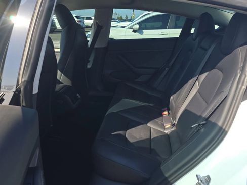 Used 2023 Tesla Model 3 Standard Range image 8