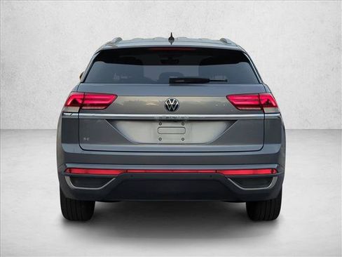 Used 2021 Volkswagen Atlas Cross Sport SE FWD image 6