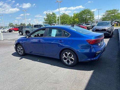 Used 2020 Kia Forte LXS FWD image 13