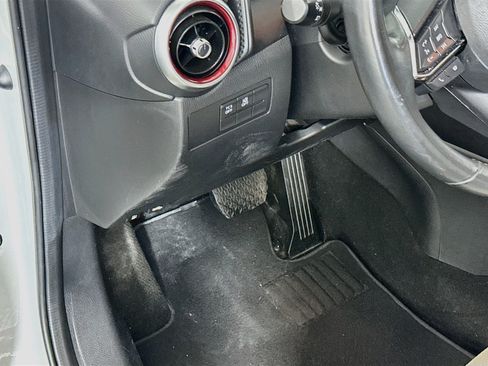 Used 2019 MAZDA CX-3 Grand Touring w/ Premium Package FWD image 17