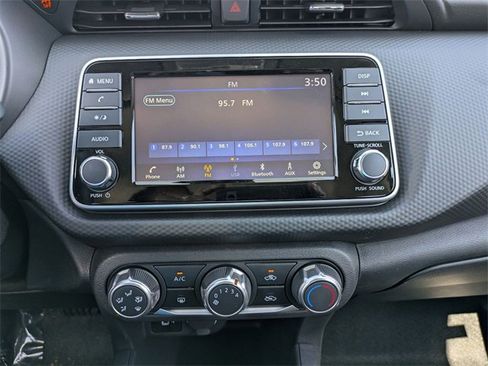 New 2025 Nissan Kicks Play S image 16