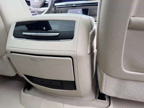 Certified 2025 Cadillac Escalade Sport Platinum w/ LPO, ONYX Package AWD/4WD image 21