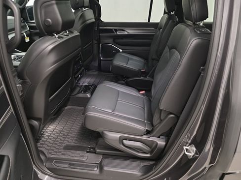 New 2026 Jeep Grand Wagoneer 4WD w/ Premium Group I image 12