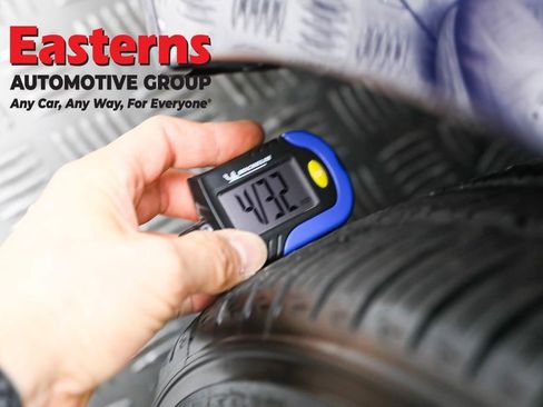 Used 2018 Tesla Model 3 Long Range image 26