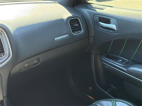 Used 2017 Dodge Charger R/T Scat Pack w/ Beats Audio Group image 15