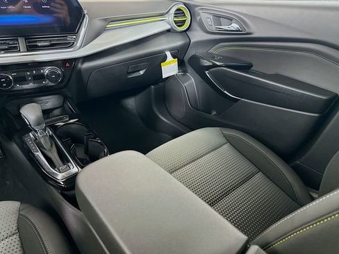New 2026 Chevrolet Trax LT image 23