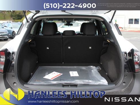 New 2025 Nissan Kicks SV image 10