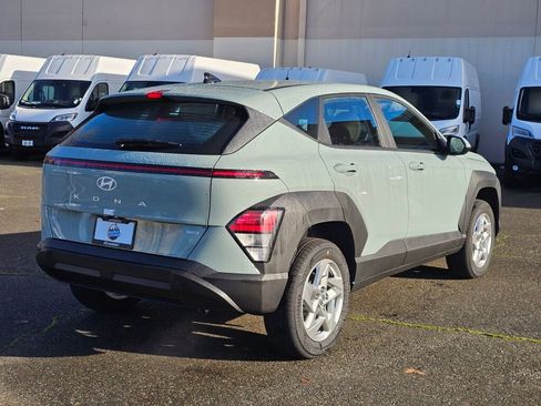 New 2026 Hyundai Kona SE image 7