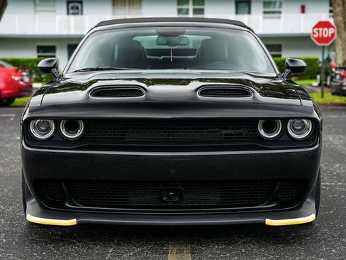 Used 2023 Dodge Challenger SRT Hellcat RWD image 15