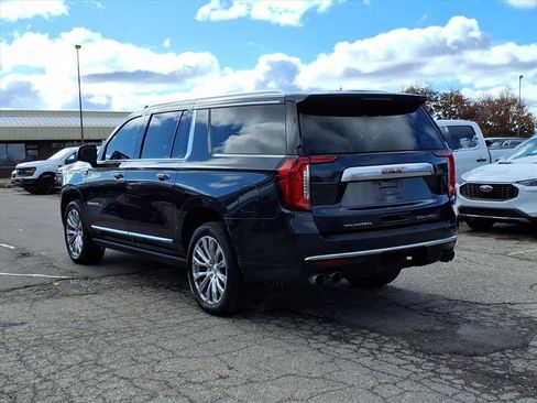 Used 2023 GMC Yukon XL Denali image 3