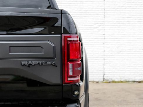 Used 2017 Ford F150 Raptor w/ Equipment Group 802A Luxury AWD/4WD image 54