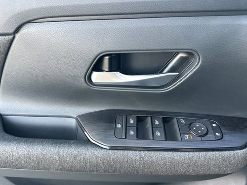 New 2026 Nissan Kicks SV image 11