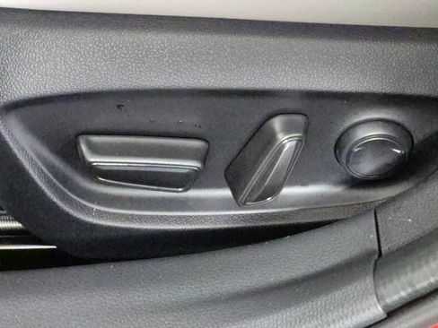 New 2026 Toyota Prius XLE image 15