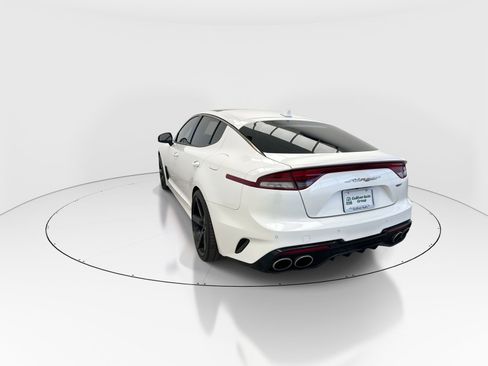 Used 2022 Kia Stinger GT1 image 6