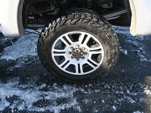 Used 2019 Ford F250 Lariat image 15