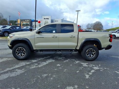 Used 2024 Chevrolet Colorado ZR2 w/ Technology Package image 7