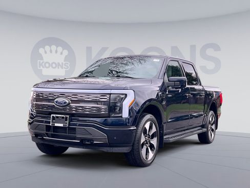 Used 2023 Ford F150 Lightning Platinum image 1