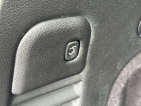 Used 2015 Jeep Grand Cherokee Limited image 10