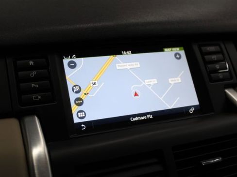 Used 2017 Land Rover Discovery Sport HSE image 15