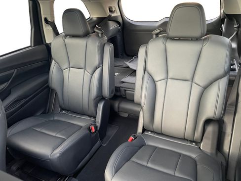 Certified 2025 Subaru Ascent Bronze Edition image 17