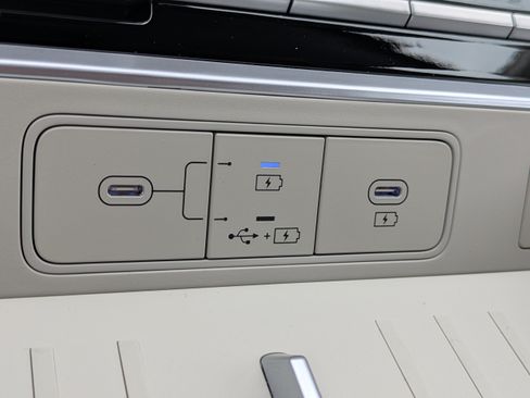 New 2026 Hyundai Santa Fe Limited FWD image 26