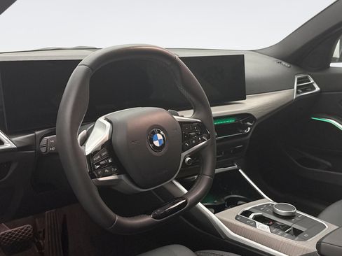 Used 2025 BMW 330i xDrive Sedan AWD/4WD image 7