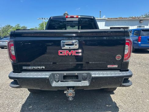 Used 2017 GMC Sierra 1500 SLT w/ All Terrain Package AWD/4WD image 5
