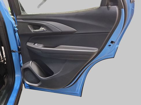 New 2026 Chevrolet TrailBlazer LT w/ LT Cold Weather Package FWD image 13