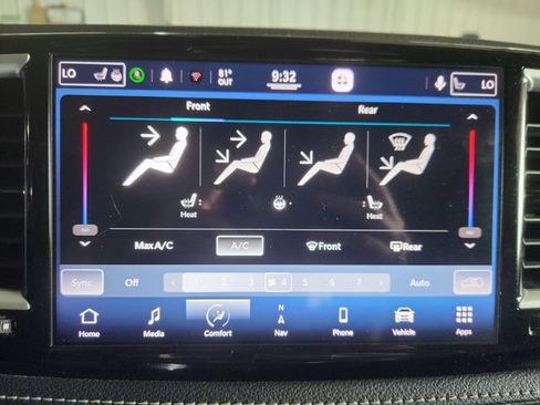 Used 2021 Chrysler Pacifica Touring-L w/ S Appearance Package FWD image 17