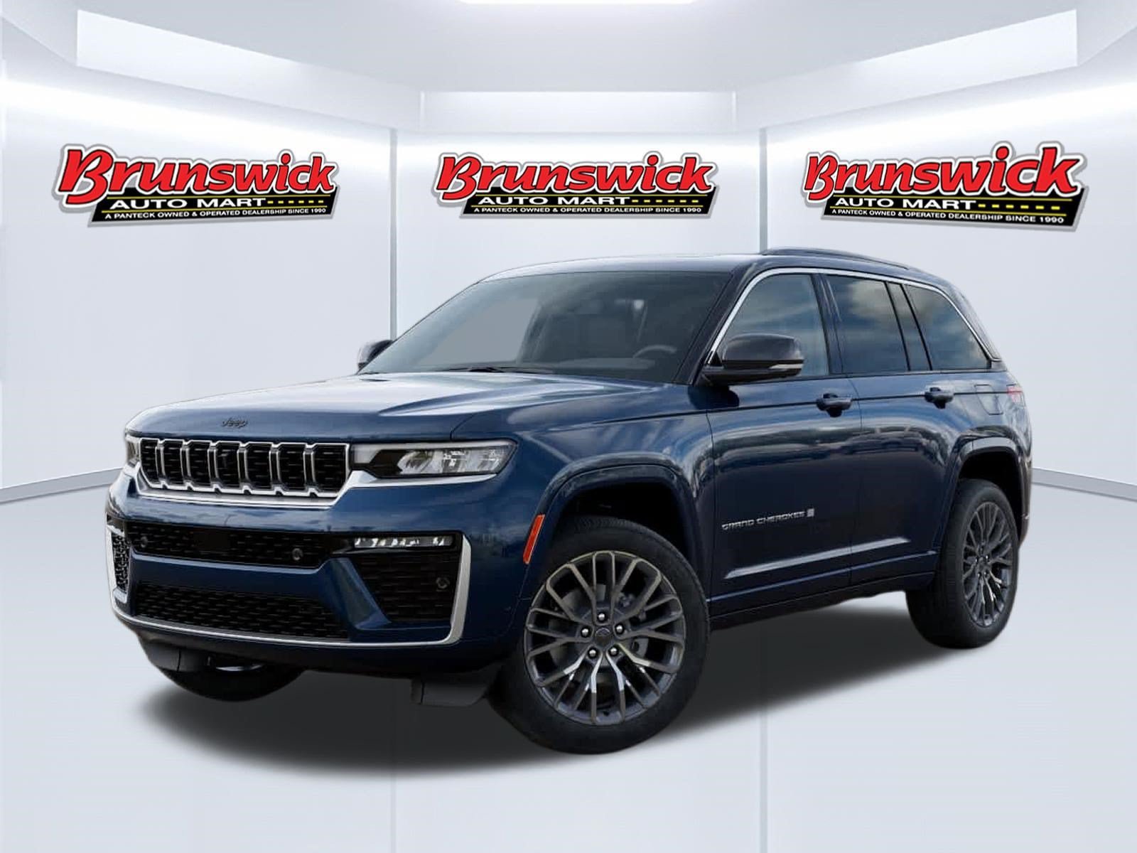 New 2027 Jeep Grand Cherokee Summit AWD/4WD image 1