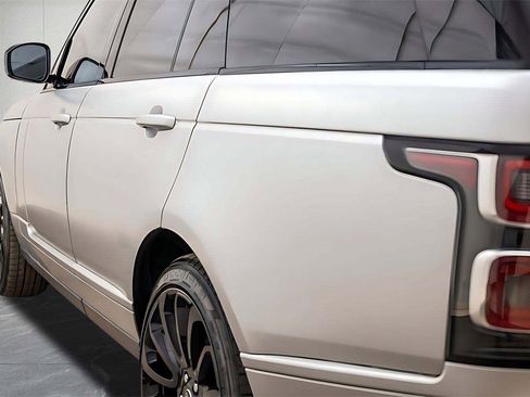 Used 2019 Land Rover Range Rover Supercharged image 13