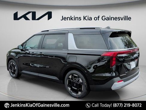 New 2026 Kia Carnival EX FWD image 10