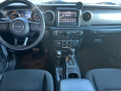 Used 2021 Jeep Wrangler Unlimited Sport image 15