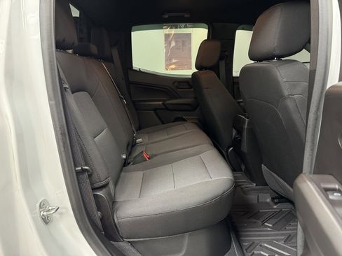 Used 2025 Chevrolet Colorado Trail Boss w/ Midnight Edition image 13