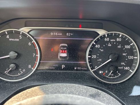 Used 2023 Nissan Rogue SV AWD/4WD image 24