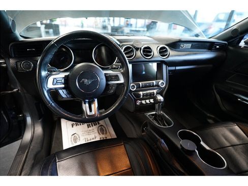 Used 2020 Ford Mustang Coupe RWD image 12
