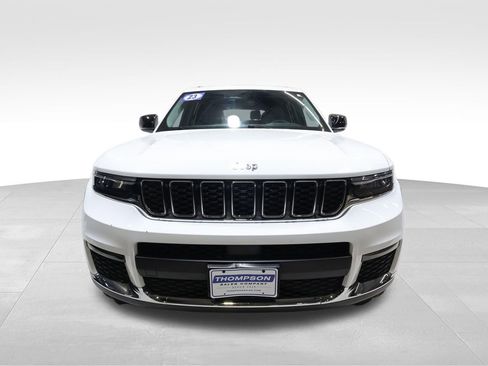 Used 2023 Jeep Grand Cherokee L Limited AWD/4WD image 6