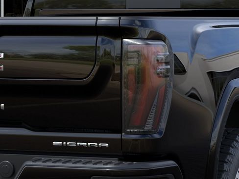 New 2026 GMC Sierra 3500 Denali w/ Denali Reserve Package AWD/4WD image 11