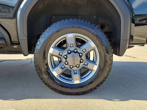 Used 2025 GMC Sierra 2500 SLT w/ Texas SLT Premium Package AWD/4WD image 8